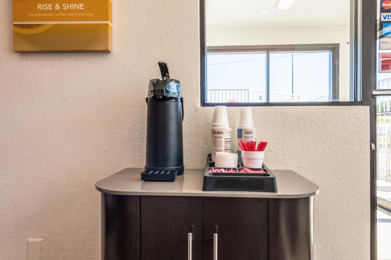 Hotel 6-longview, Tx