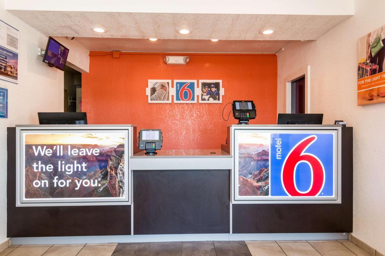 Hotel 6-longview, Tx 2*